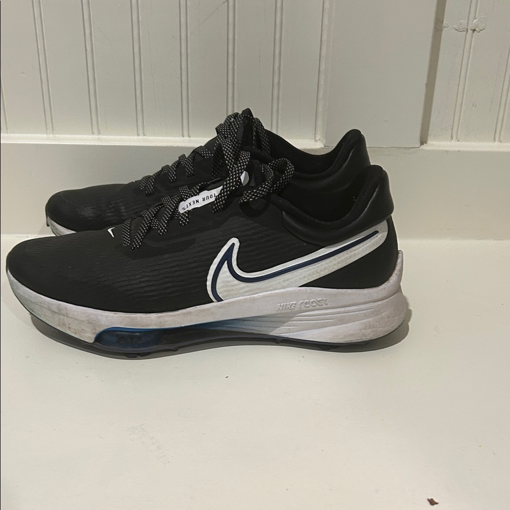 Nike Men's Black and White infinity tour next % Golf shoes size 8